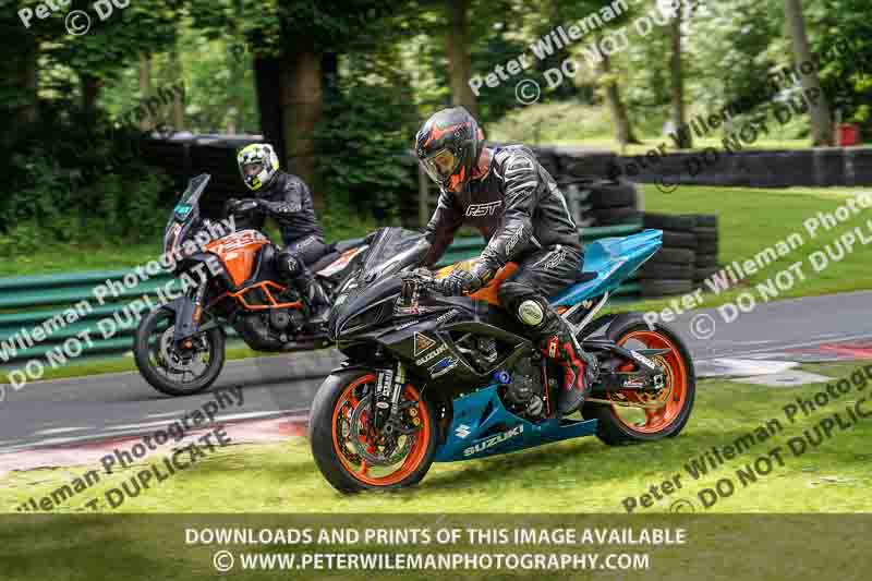 cadwell no limits trackday;cadwell park;cadwell park photographs;cadwell trackday photographs;enduro digital images;event digital images;eventdigitalimages;no limits trackdays;peter wileman photography;racing digital images;trackday digital images;trackday photos